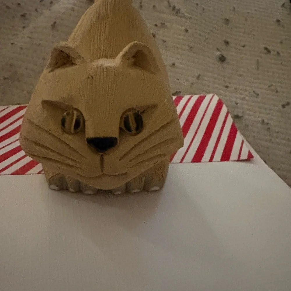 Rare Artesian Rinconada‎ cat figurines signed